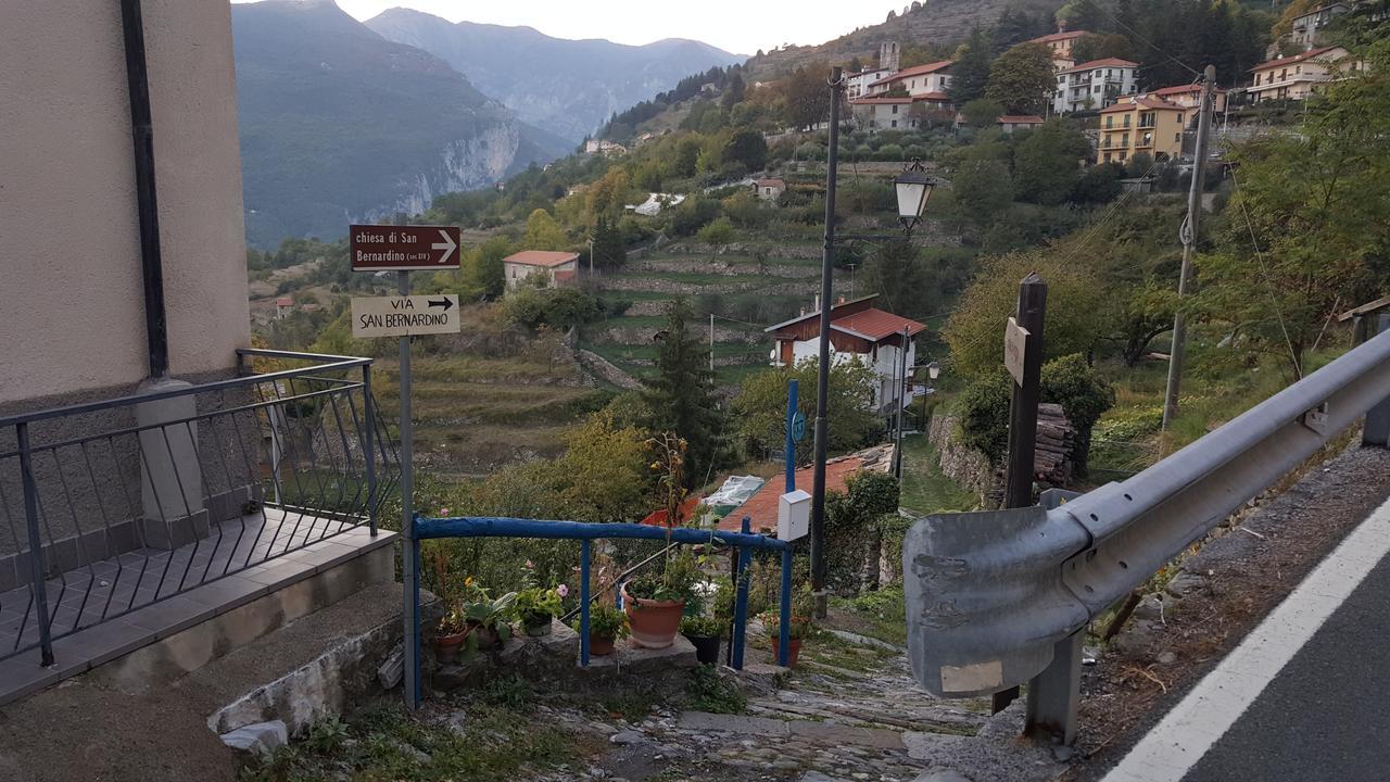 Casa Vacanze da Oscar Triora Exterior foto